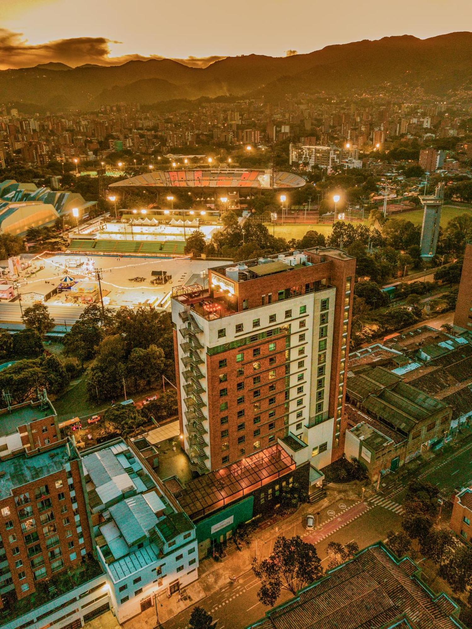 Tequendama Hotel Medellin - Estadio 외부 사진