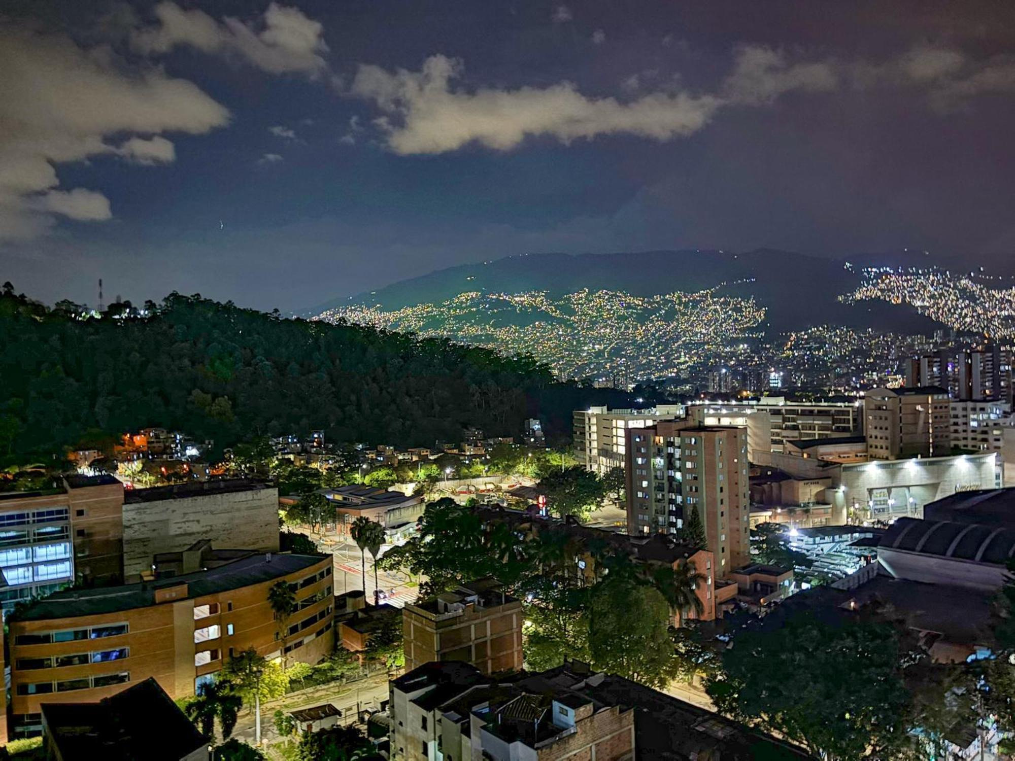Tequendama Hotel Medellin - Estadio 외부 사진