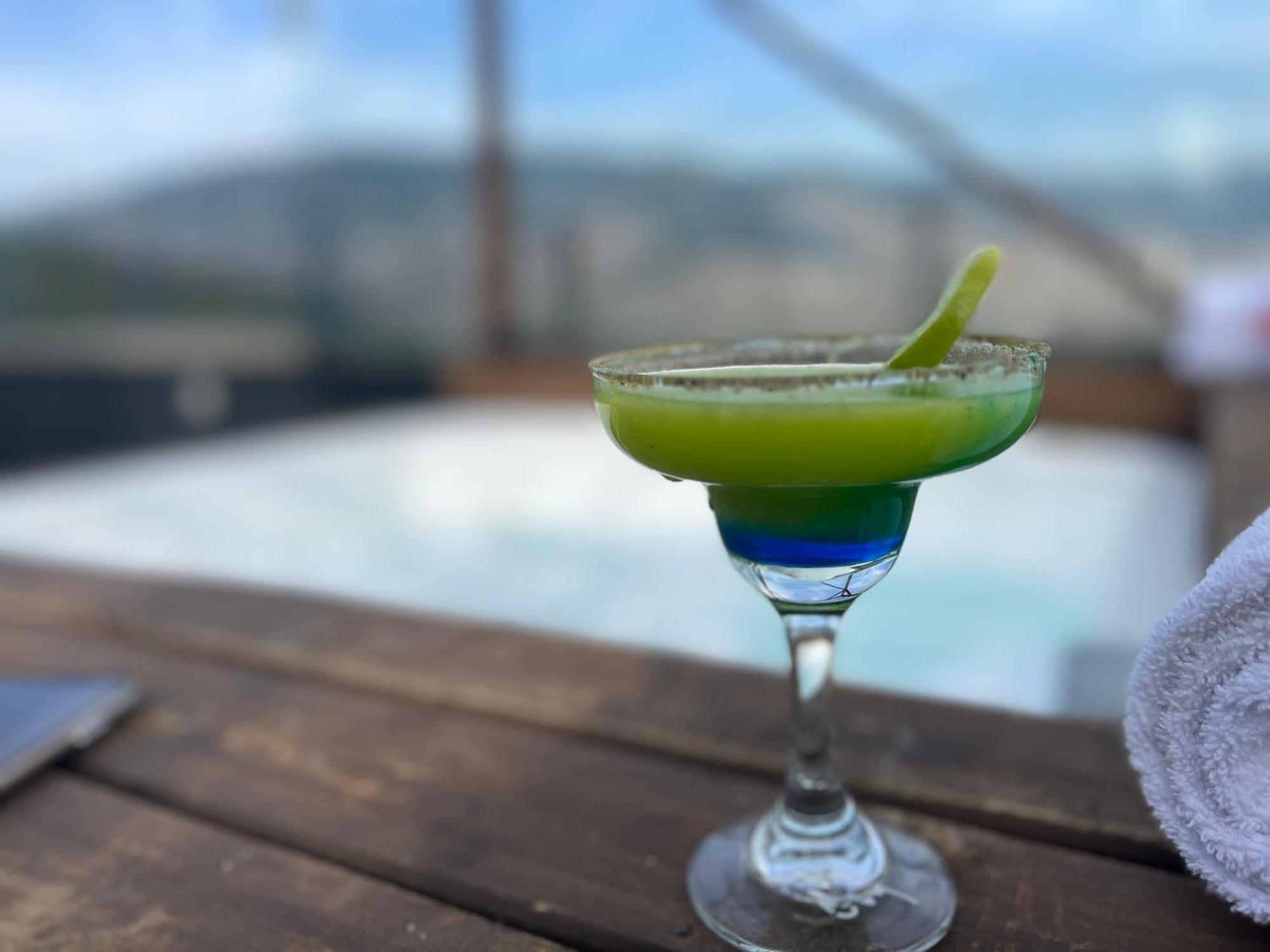 Tequendama Hotel Medellin - Estadio 외부 사진