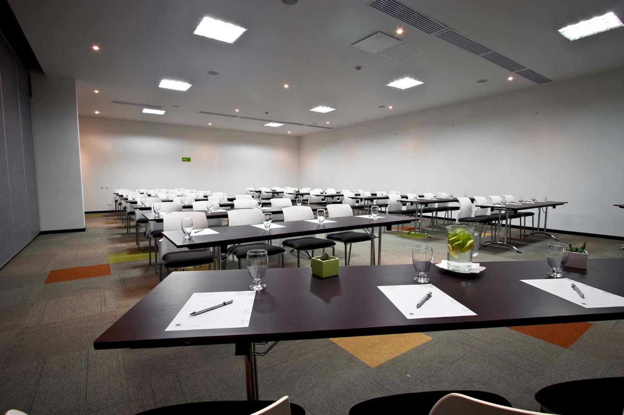 Tequendama Hotel Medellin - Estadio 외부 사진