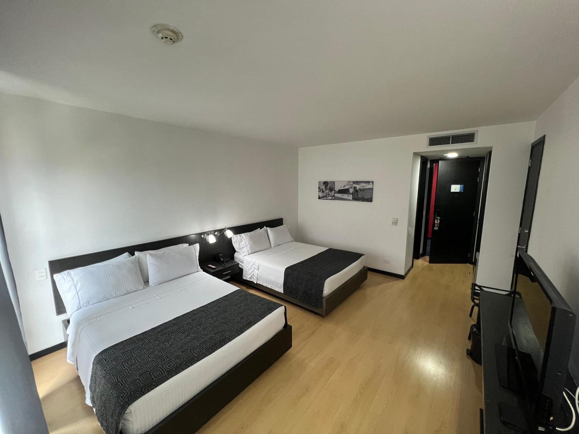 Tequendama Hotel Medellin - Estadio 외부 사진